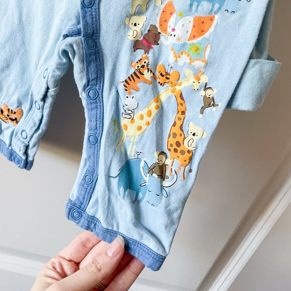 Disney It's A Small World Onesie Set 6 Month - Picture 4 of 10